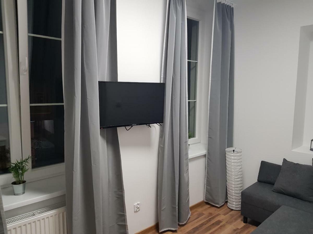 Apartament Nr 15 - 2 Pokoje Z Prywatnymi Lazienkami Centrum Poznan Exterior photo
